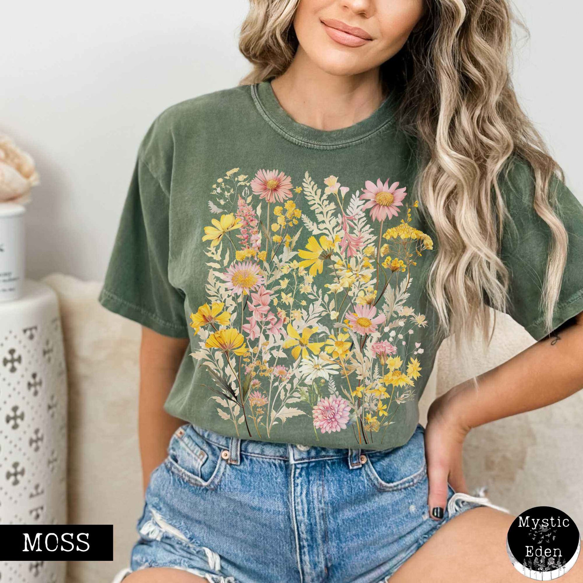 T-Shirt Moss / S Vintage spring floral wildflowers shirt The Mystic Eden