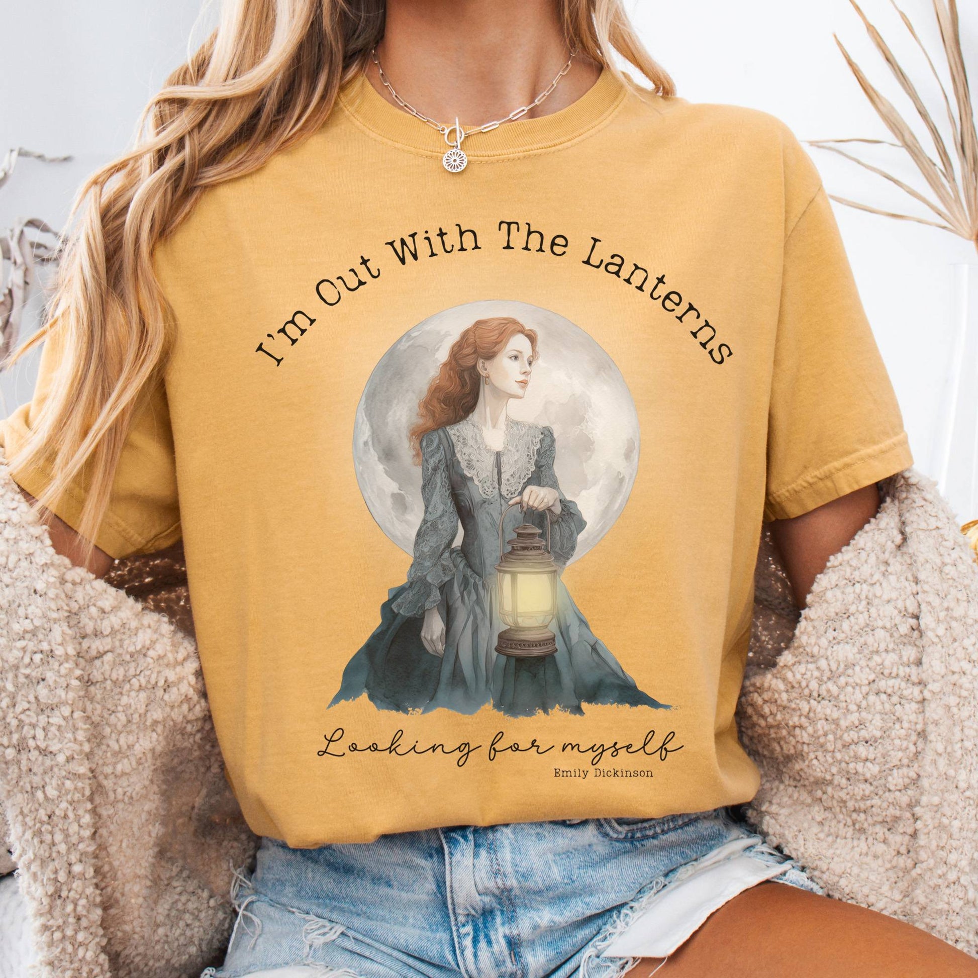 T-Shirt Mustard / S I'm Out With The Lanterns Looking For Myself Emily Dickinson Tee The Mystic Eden