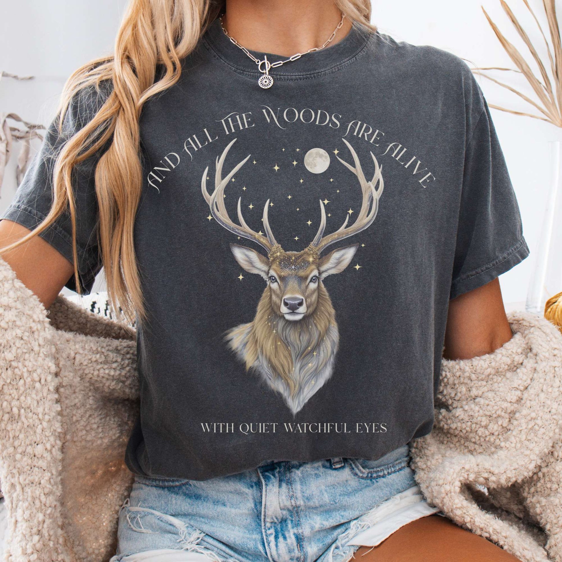 T-Shirt Pepper / S All the Woods Are Alive With Watchful Eyes Walter de la Mare Tee The Mystic Eden