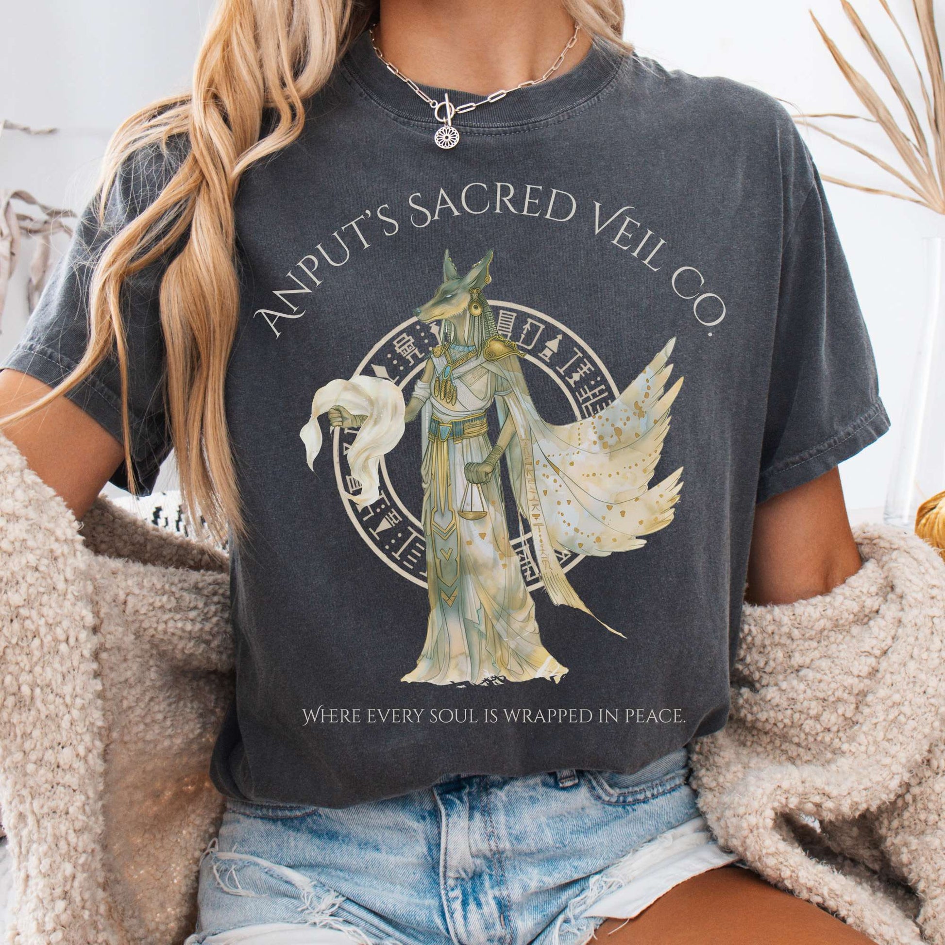 T-Shirt Pepper / S Anput's Sacred Veil Co Egyptian Mythology The Mystic Eden