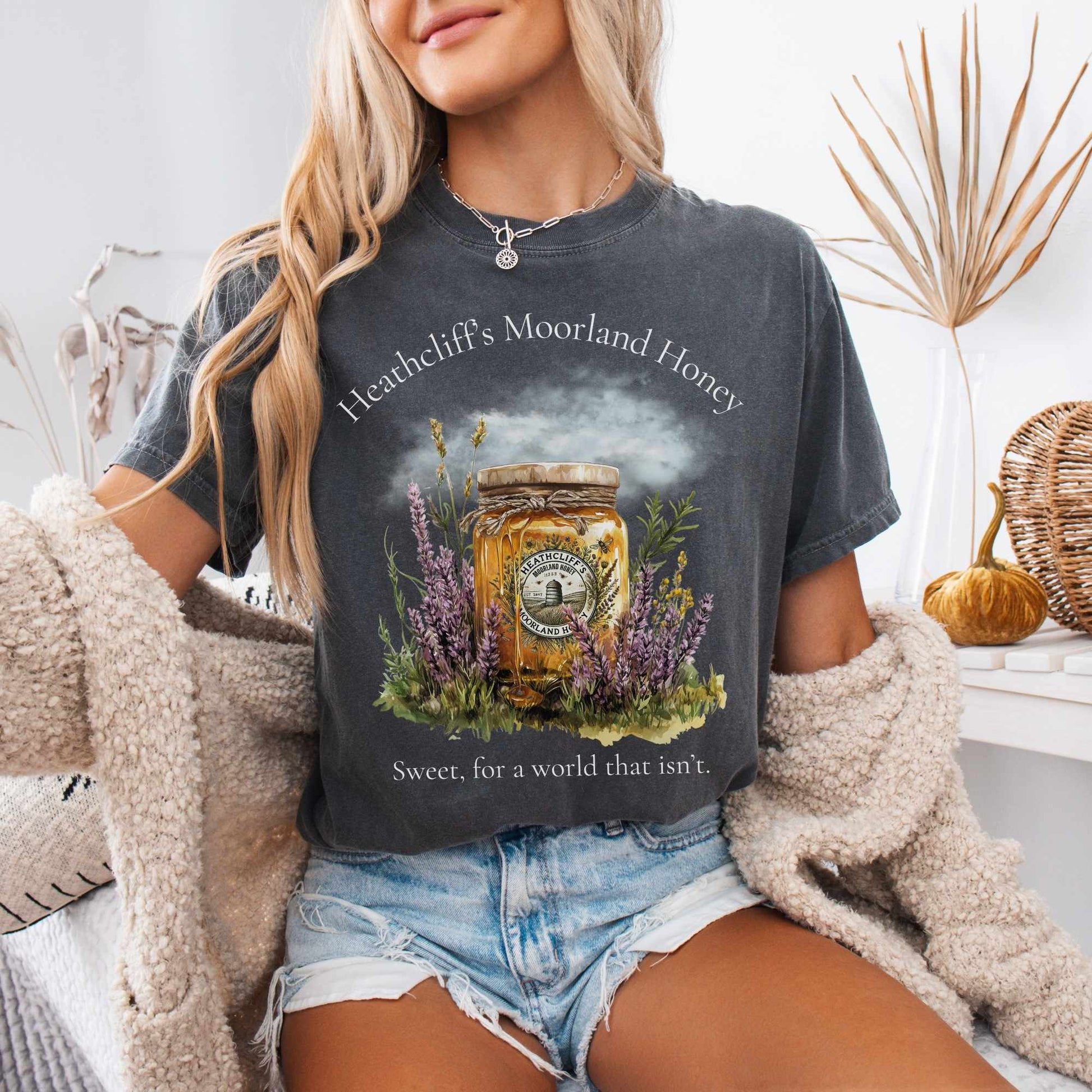 T-Shirt Pepper / S Heathcliff's Moorland Honey Tee The Mystic Eden