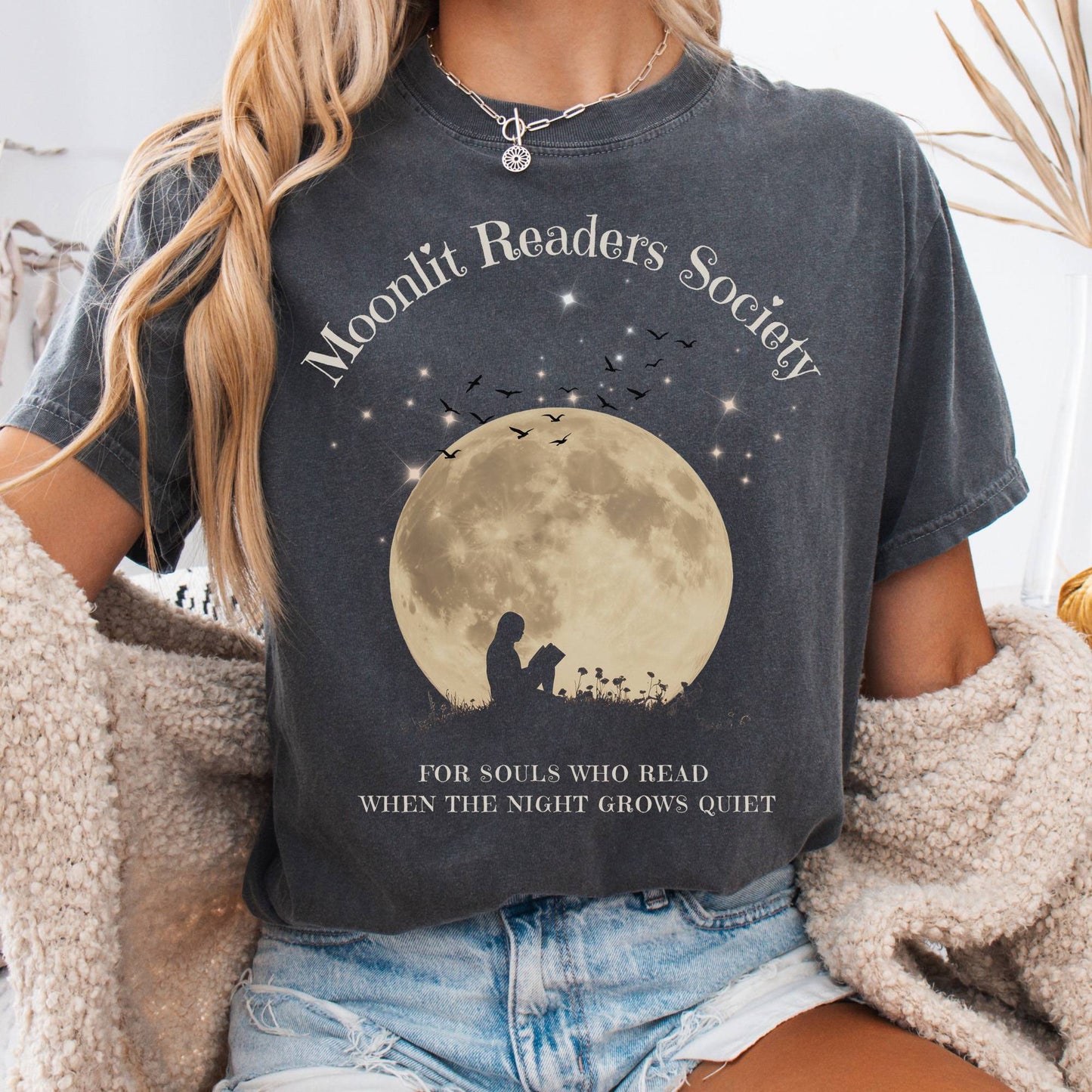 T-Shirt Pepper / S Moonlit Readers Society Tee The Mystic Eden