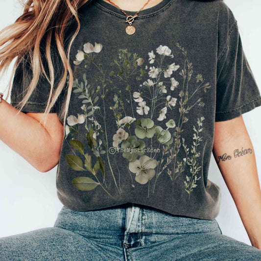 T-Shirt Pepper / S Vintage cottagecore sage and white wildflower shirt The Mystic Eden