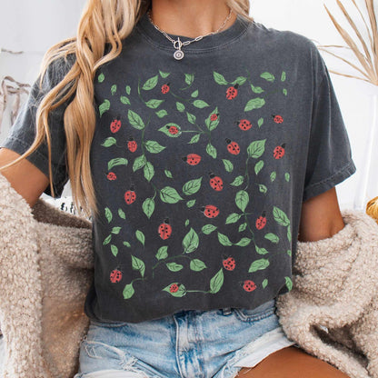 T-Shirt Pepper / S Vintage Ladybird Leaf Cottagecore Shirt The Mystic Eden