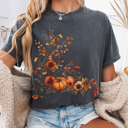 T-Shirt Vintage fall floral pumpkin tee The Mystic Eden
