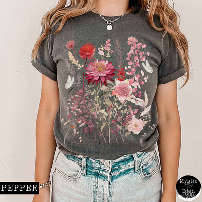 T-Shirt Vintage pink floral wildflower and butterfly shirt The Mystic Eden