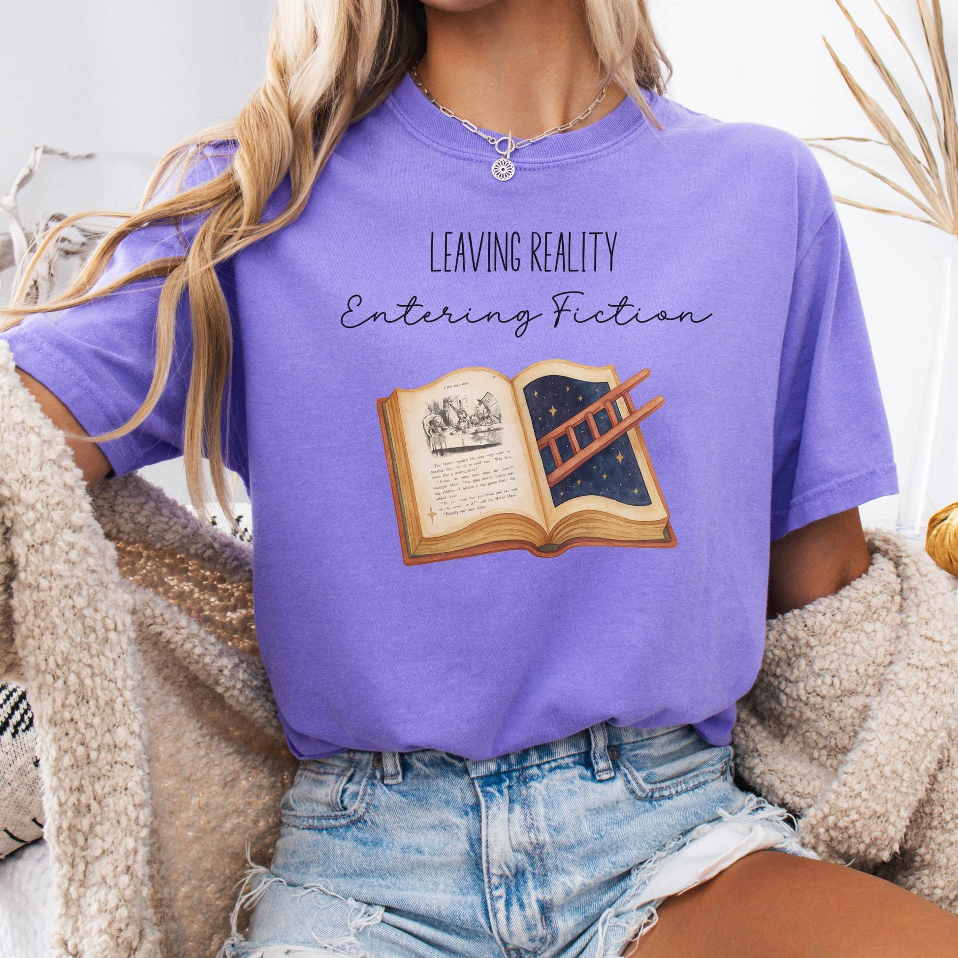 T-Shirt Violet / S Entering Fiction T-Shirt – Literary Escape Tee The Mystic Eden