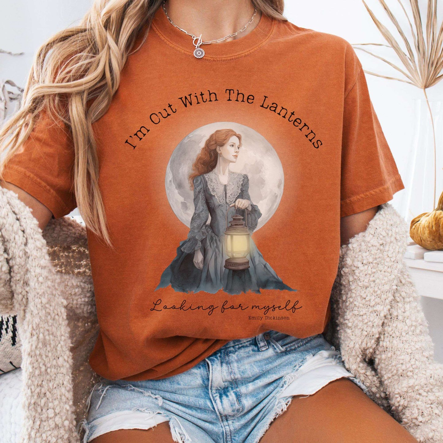 T-Shirt Yam / S I'm Out With The Lanterns Looking For Myself Emily Dickinson Tee The Mystic Eden