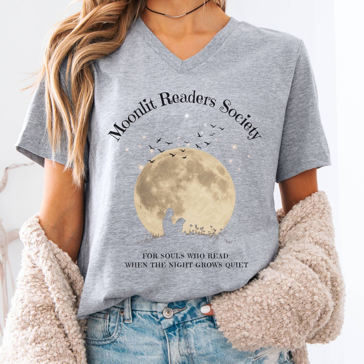 V-neck Athletic Heather / S Moonlit Readers Society V-neck The Mystic Eden