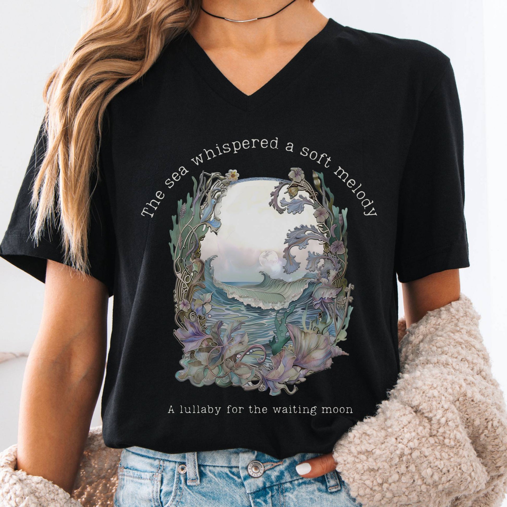 V-neck Black / S Sea Lullaby for the Waiting Moon Poetry V-neck The Mystic Eden