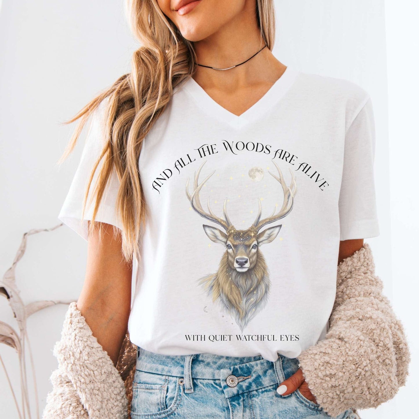 V-neck White / S All the Woods Are Alive With Watchful Eyes Walter de la Mare V-Neck The Mystic Eden